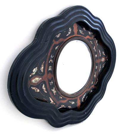 null Witch mirror, the frame of violin shape with moulded edges, marquetry decoration...