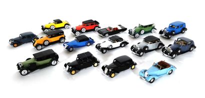 null *SOLIDO

Ensemble de quinze véhicules miniatures modèles principalement avant-guerre,...