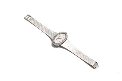 null LONGINES

Bracelet watch of lady in white gold 18k (750 thousandths)) with oval...
