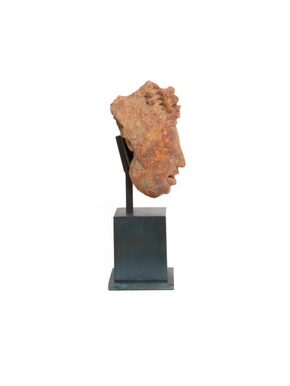 null India, Gupta period, 5th-6th century 

Rare terracotta head representing the...