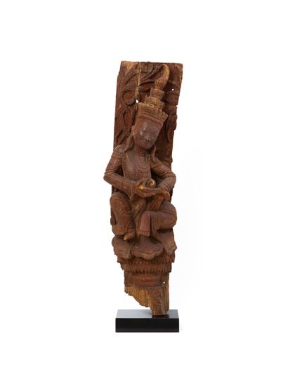 null Burma, 19th century 

Carved wooden architectural element representing a female...