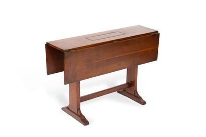 null English style mahogany shutter desk, the corners with brass reinforcements,...