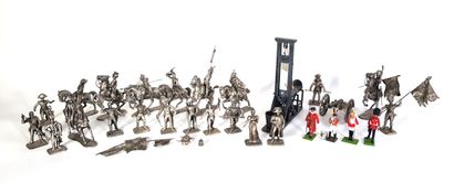 null BRITAIN LTD and MHSP

Set of twenty-five lead soldiers representing the imperial...
