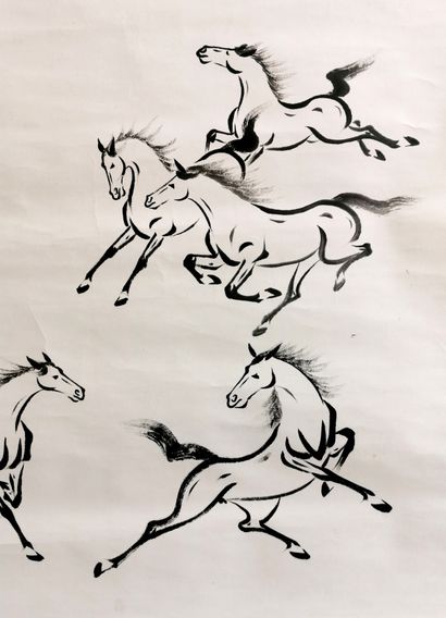 null Japon, XXe siècle 

Kakemono figurant des chevaux peint à l'encre, signature,...
