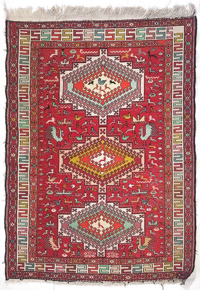 null Silk Soumak carpet - Iran, circa 1980

Dimensions : 141 x 97 cm

Technical characteristics...