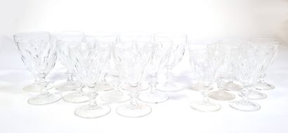 null CRISTAL D'ARQUES

Partie de service de verres en cristal comprenant onze verres...