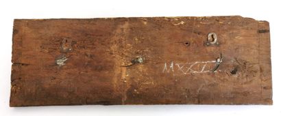null INDE, XIXe siècle 

Patère à trois boutons en bois mouluré et bronze

L. 67...
