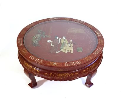 null CHINA

Wine-colored lacquered pedestal table with gold and mother-of-pearl inlays,...
