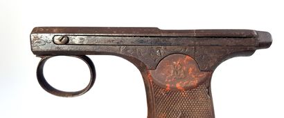 null Pistolet type Brun Latrige

L. 12,2 cm

Usures

Catégorie D – vente libre aux...