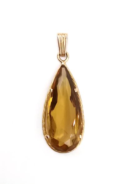 null Pendant decorated with an important facetted piriform citrine, the setting in...