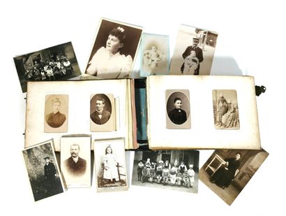 null Album of photographic portraits late 19th - early 20th century

About 56 ph...