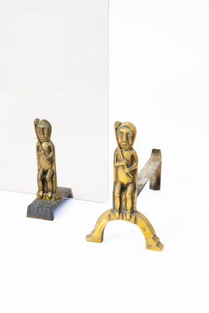 null Fireplace set in smoked glass and bronze decorated with characters in the taste...