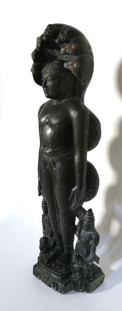 null INDIA (Gujarat), in the style of 17th-century Jain statuary

Black marble Rishabhanatha...