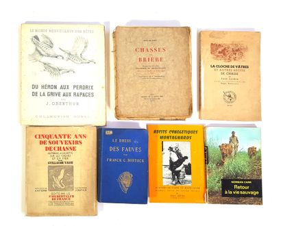 null HUNTING

Set of seven books on hunting subjects:

- Jean de WITT, Chasses de...