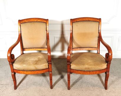 null Pair of armchairs in bird's eye maple with faded grey fabric upholstery

Charles...