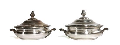 null Pair of silver plated ragout dishes with neoclassical decoration

Diameter 21,5...