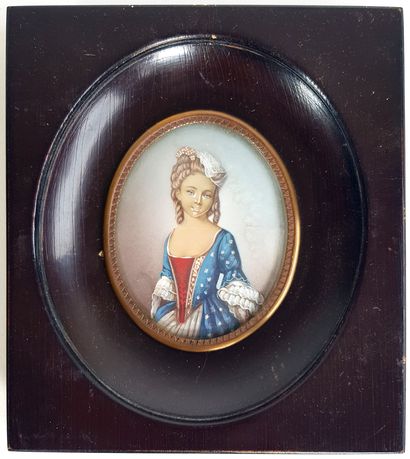 null School of the 19th century

Portrait of a young girl

Oval miniature on ivory

6,5...