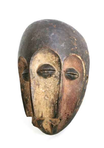 null Masque de RDC – Ituri ? 

Masque décoratif de style confectionné à l'usage des...