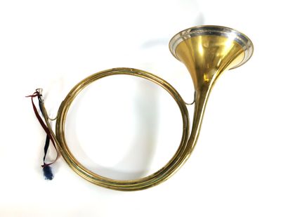 null Copper hunting horn with silver plated frieze with three revolutions engraved...