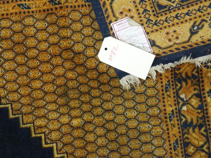 null Large Tunisian Carpet

Mid 20th century

Dimensions : 300 x 200 cm

Technical...