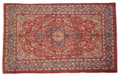 null ISPAHAN carpet (Iran), Shah's era, mid 20th century

Dimensions : 288 x 195cm.

Technical...