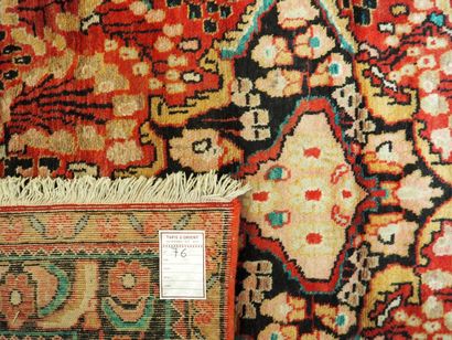 null Lilian - Iran

Circa 1975

Size : 185 x 155 cm

Wool velvet on cotton foundation...
