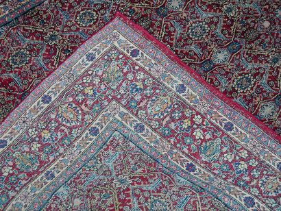 null Large, fine and original Doroch - Eastern Iran, Meched region

Circa 1940/50

Size...