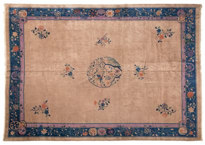 null INDOCHINA carpet (Indochina), mid 20th century

Dimensions : 455 x 365cm.

Technical...