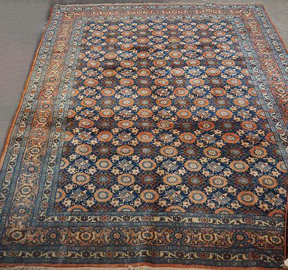 null Great Veramine - Northwest Persia 

Circa 1980

Size : 295 x 205 cm

Wool velvet...