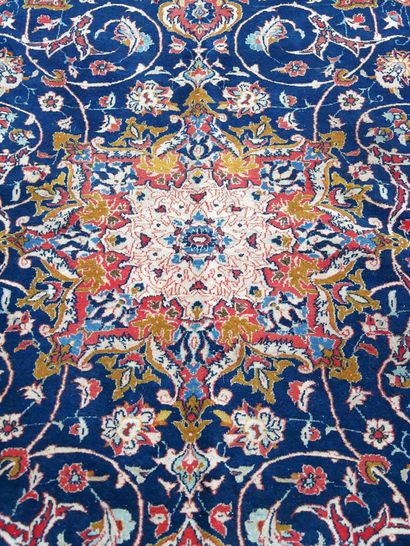 null Great and Fine Isfahan - Iran

Circa 1970

Dimensions : 223 x 147 cm

Technical...