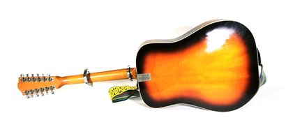 null FRAMUS, twelve string guitar

Some wear from use

H. 109,5 cm