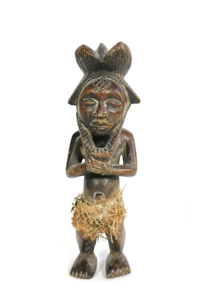 null PUNU Statue - Gabon 

Decorative wooden statue for use in colonial circles 

H....