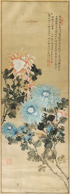 null CHINE, XIXe siècle

Peinture sur textile montée sur rouleau figurant des chrystanthèmes...