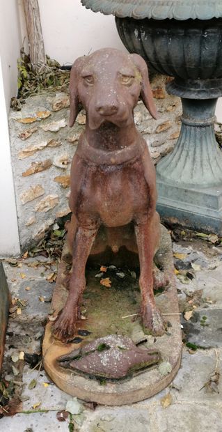 null Weimar Pointer in cast iron with rusty patina

Accident and restoration

H....