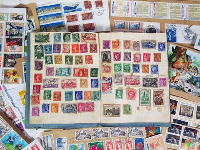 null Lot d'environ six-cent timbre postaux oblitérés, France, Allemagne, Italie,...
