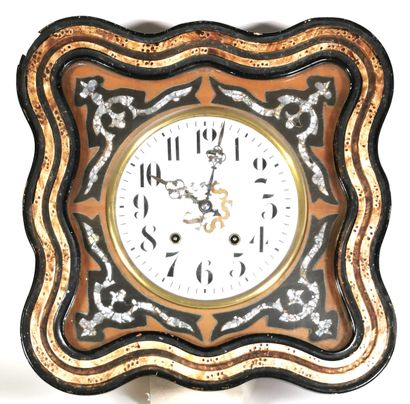 null Wall clock with a painted stucco violonné dial, the enamelled dial with Arabic...