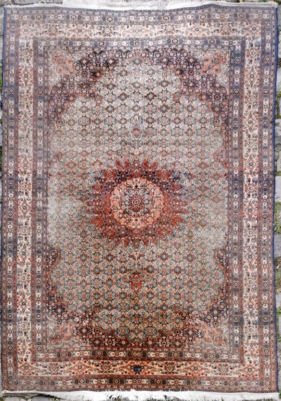 null Large Mechkin Moud carpet, Iran, Meched region, circa 1975

Wool velvet on cotton...