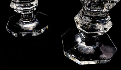 null House BACCARAT,

Pair of crystal candlesticks with octagonal base

Mark under...