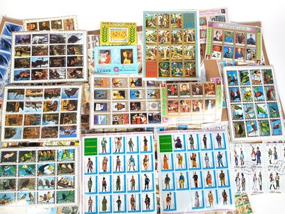 null Lot of about one thousand four hundred postage stamps, most of them cancelled,...