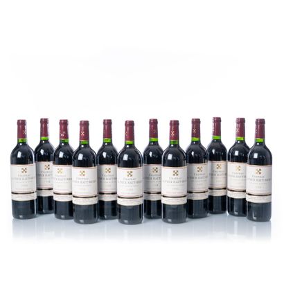 null 12 bouteilles CHÂTEAU LATOUR HAUT BRION

Année : 2002

Appellation : CC GRAVES...