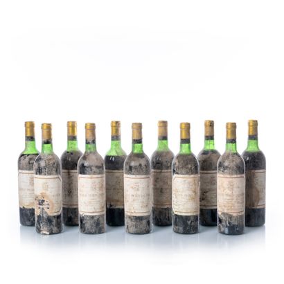 null 11 bouteilles CHÂTEAU PICHON LALANDE

Année : 1975

Appellation : GCC2 PAUILLAC...
