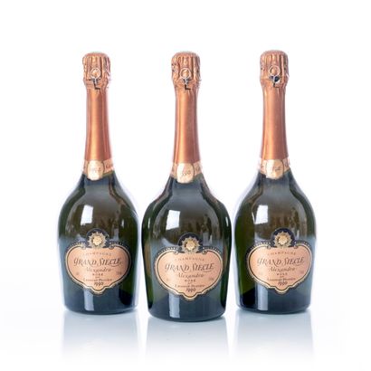 null 3 bouteilles CHAMPAGNE Rosé - Alexandra Grand Siècle

Année : 1990

Appellation...