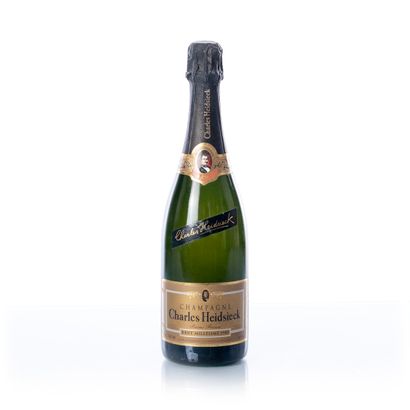 null 1 bouteille CHAMPAGNE - HEIDSIECK

Année : 1985

Appellation : Charles HEIDSIECK

Remarques...