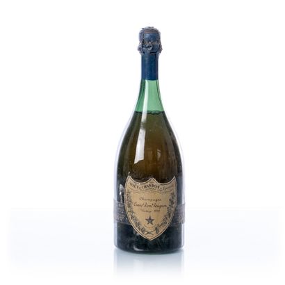 null 1 bouteille CHAMPAGNE Cuvée DOM PÉRIGNON

Année : 1949

Appellation : MOËT CHANDON

Remarques...