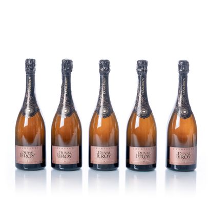 null 5 bottles CHAMPAGNE Rosé

Year : NM

Appellation : DUVAL LEROY

Remarks : (Good,...