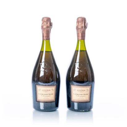null 2 bouteilles CHAMPAGNE Rosé - Veuve CLICQUOT La Grande Dame

Année : 1989

Appellation...