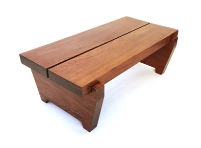 null TRAVAIL MODERNE AFRICAIN

Importante table basse en bois exotique massif.

Les...