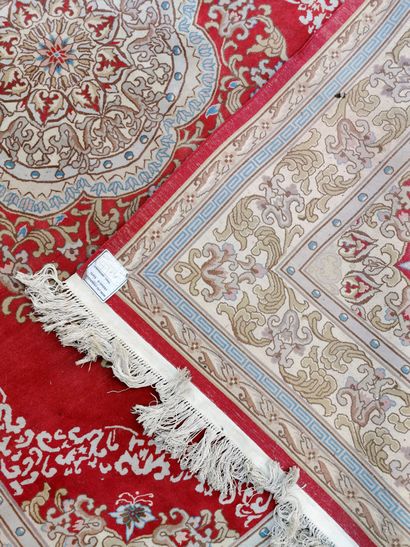 null Large China carpet with Kirman decoration

Technical characteristics : Wool...