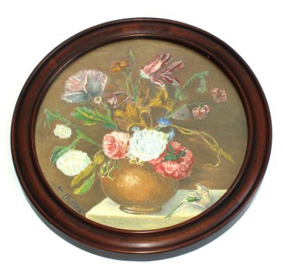 null Modern school of the 20th century

Bouquet of flowers

Oil on panel in medallion...