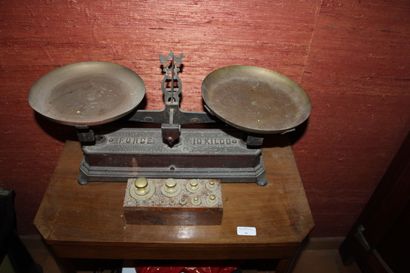 null A tray scale with weights and a wooden Art Deco sideboard